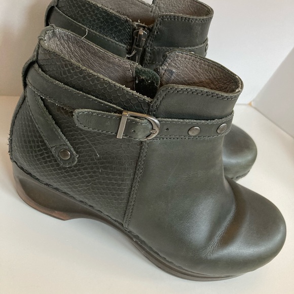 Sanita Gray Leather Zip Scaled Heel Rubber Clog Boots Women’s Size 40 - Picture 2 of 8